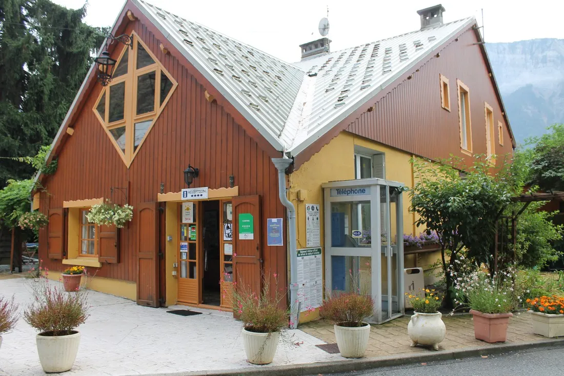 a-la-rencontre-du-soleil-le-bourg-doisans-i147d