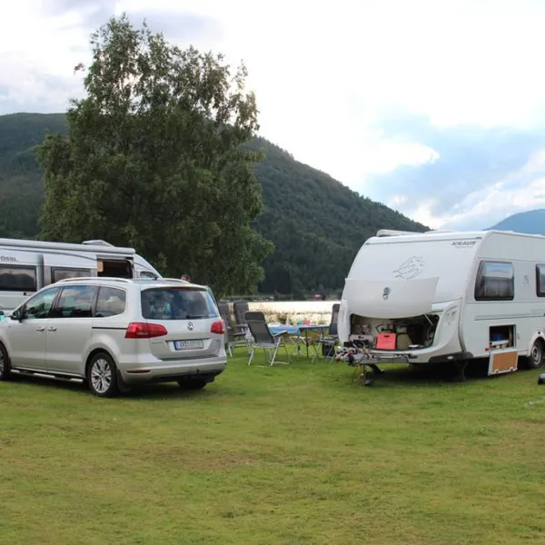 fuglevag-camping-alvundfjord-ik1ur