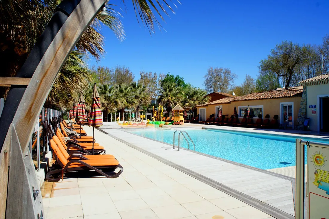 club-holiday-marina-port-grimaud-en-grimaud-j9aip