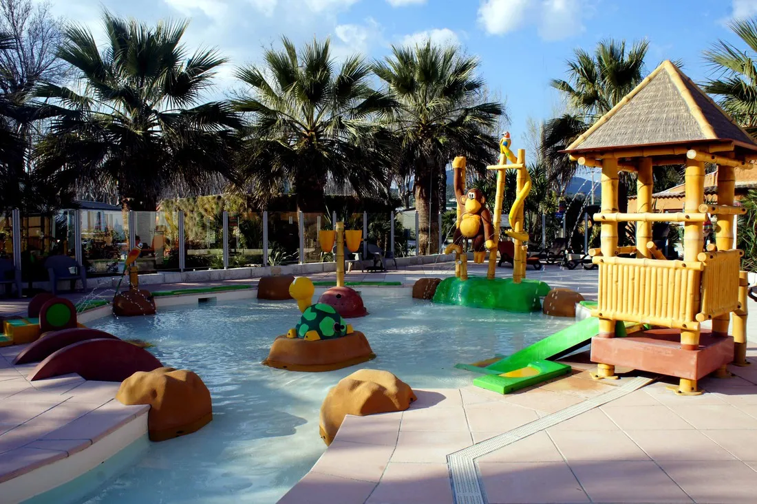 club-holiday-marina-port-grimaud-en-grimaud-npaq7