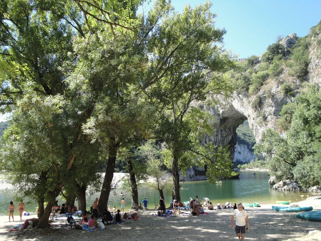 municipal-du-pont-darc-vallon-pont-darc-ardeche-qzo3z