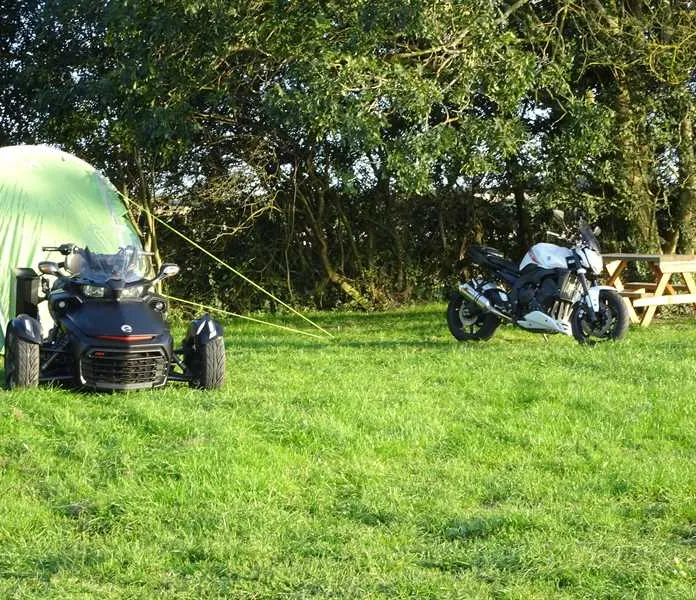 tarka-trail-camping-barnstaple-aac7x