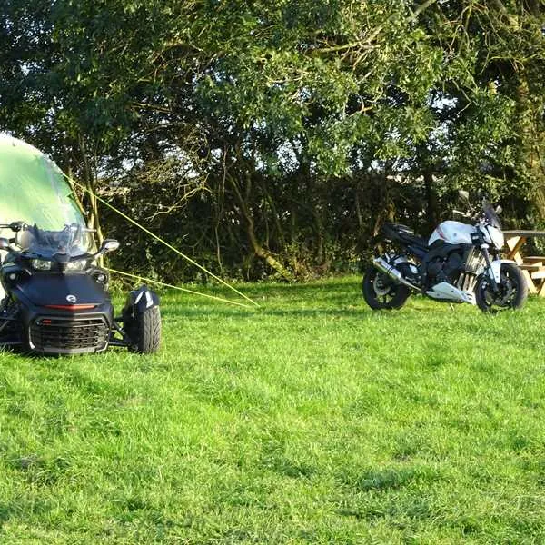 tarka-trail-camping-barnstaple-aac7x