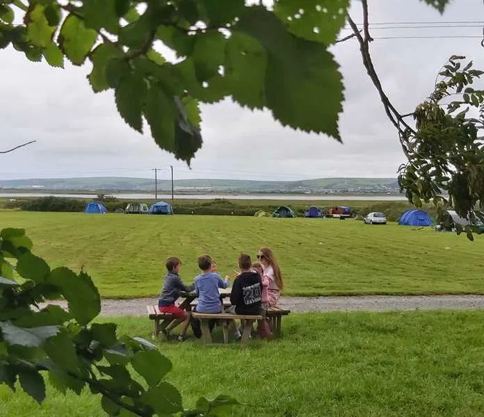 tarka-trail-camping-barnstaple-bcvx1