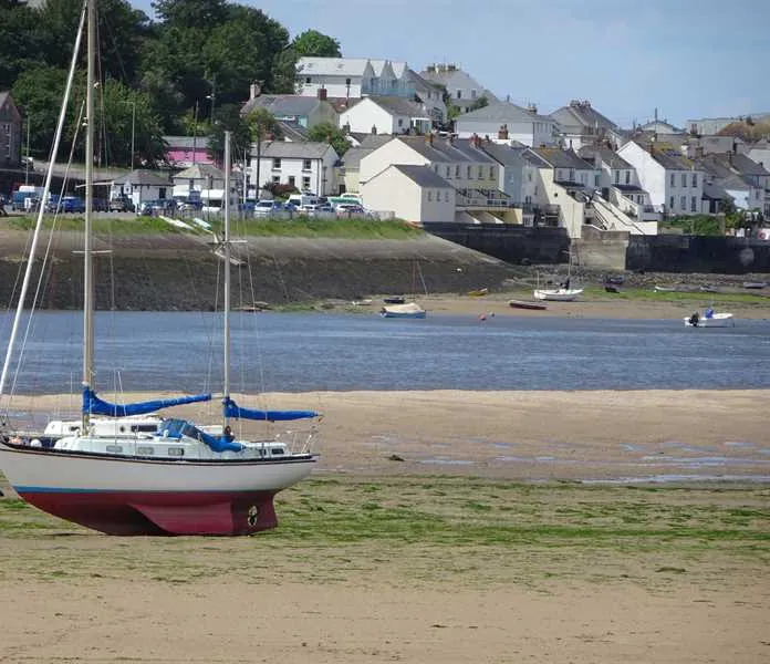 tarka-trail-camping-barnstaple-jy6bm