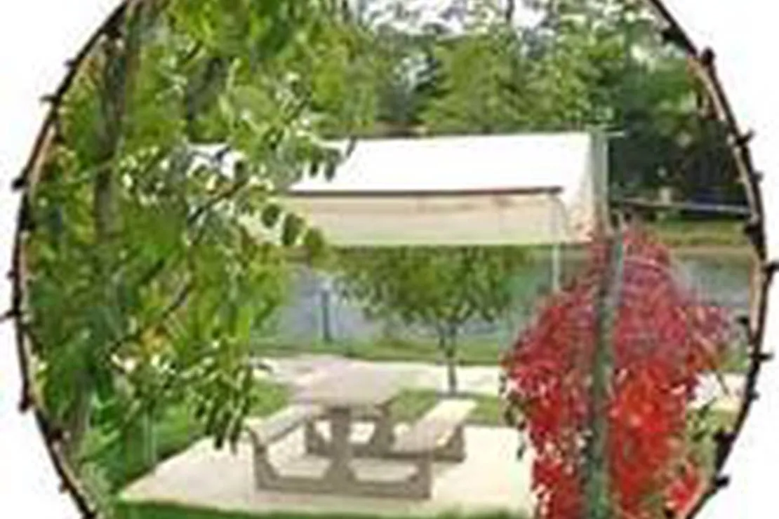 camping-clos-des-oiseaux-penne-dagenais-pwh8t
