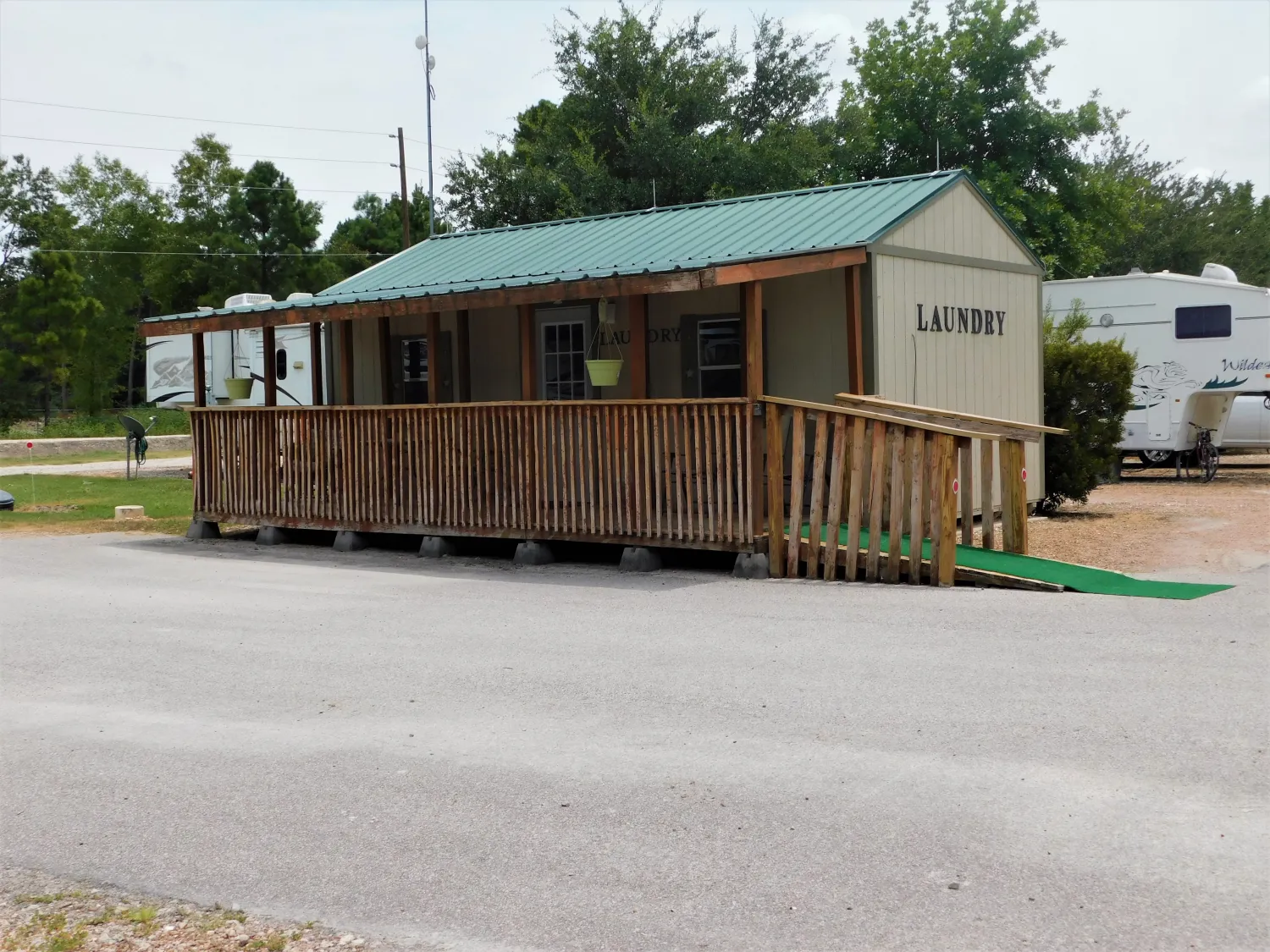 woodland-lakes-rv-park-conre-4nvtz