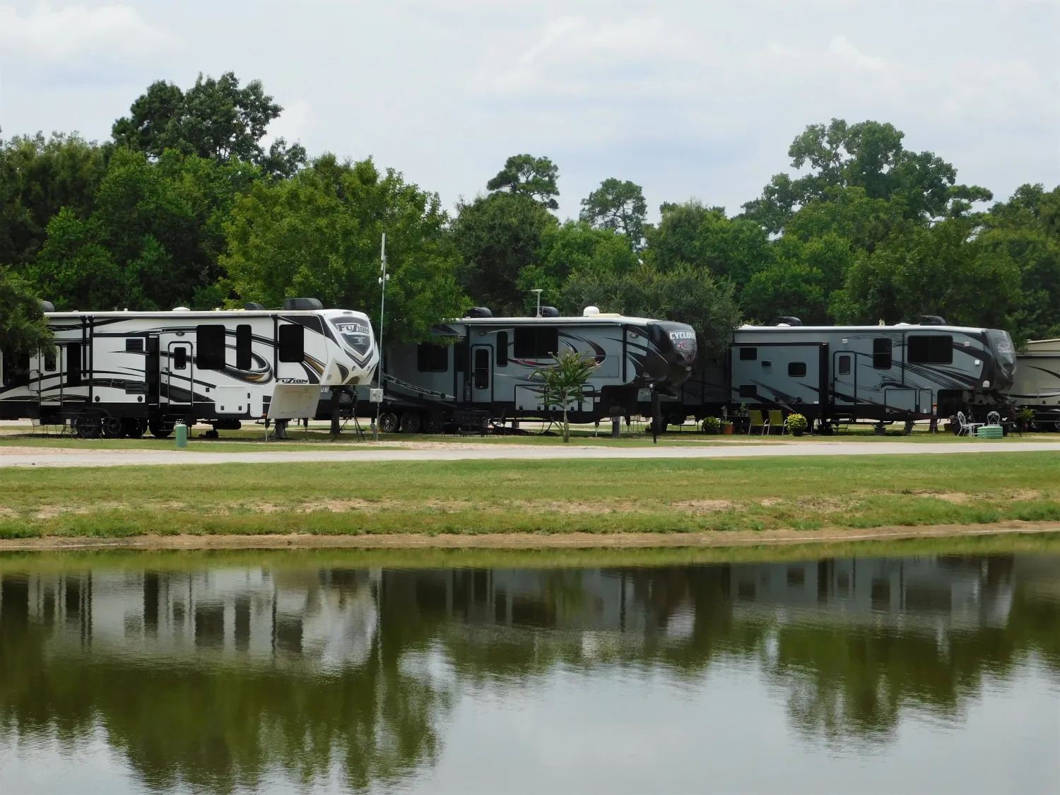 woodland-lakes-rv-park-conre-af3ke