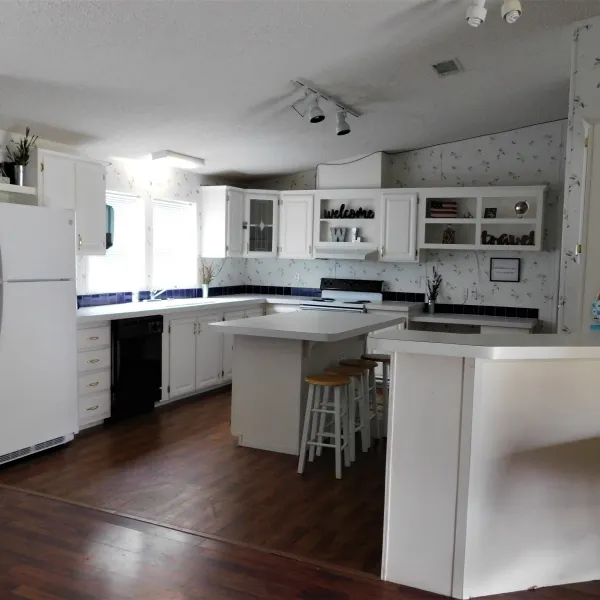 woodland-lakes-rv-park-conre-e4llb