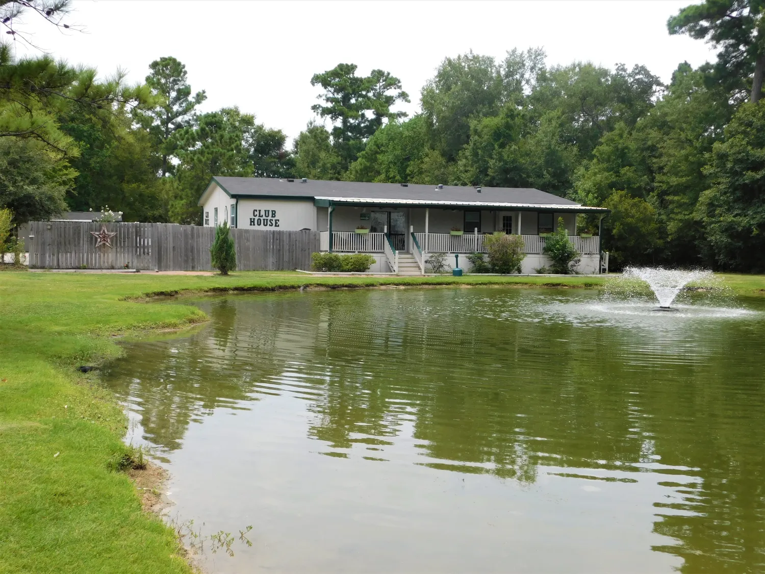 woodland-lakes-rv-park-conre-oxwwv
