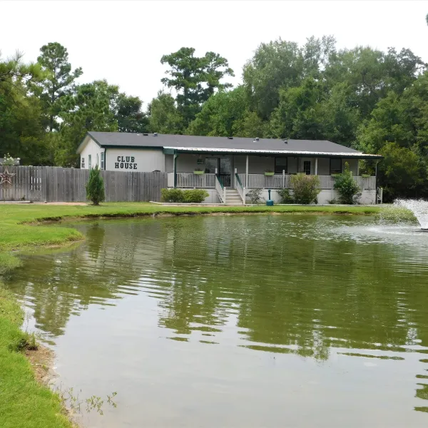 woodland-lakes-rv-park-conre-oxwwv