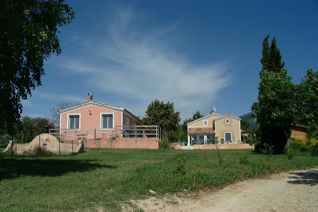 la-ferme-de-vauvenieres-st-jurs-wqrnn