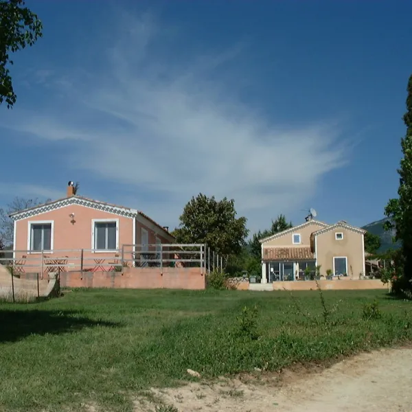 la-ferme-de-vauvenieres-st-jurs-wqrnn
