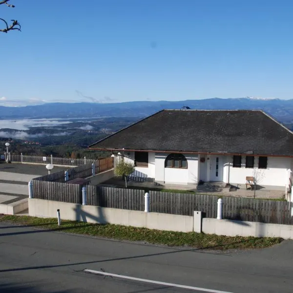 weinberg-naturpark-panoramacamping-sausalerland-standra-hoch-jucbn