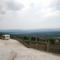weinberg-naturpark-panoramacamping-sausalerland-standra-hoch-srla2