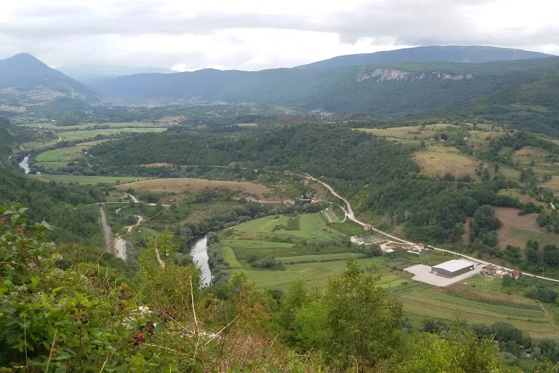 camp-buk-kulen-vakuf-bihac-hjd7p