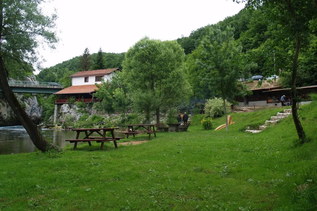 camp-buk-kulen-vakuf-bihac-hko2i