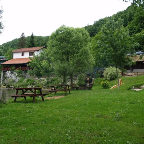 camp-buk-kulen-vakuf-bihac-hko2i