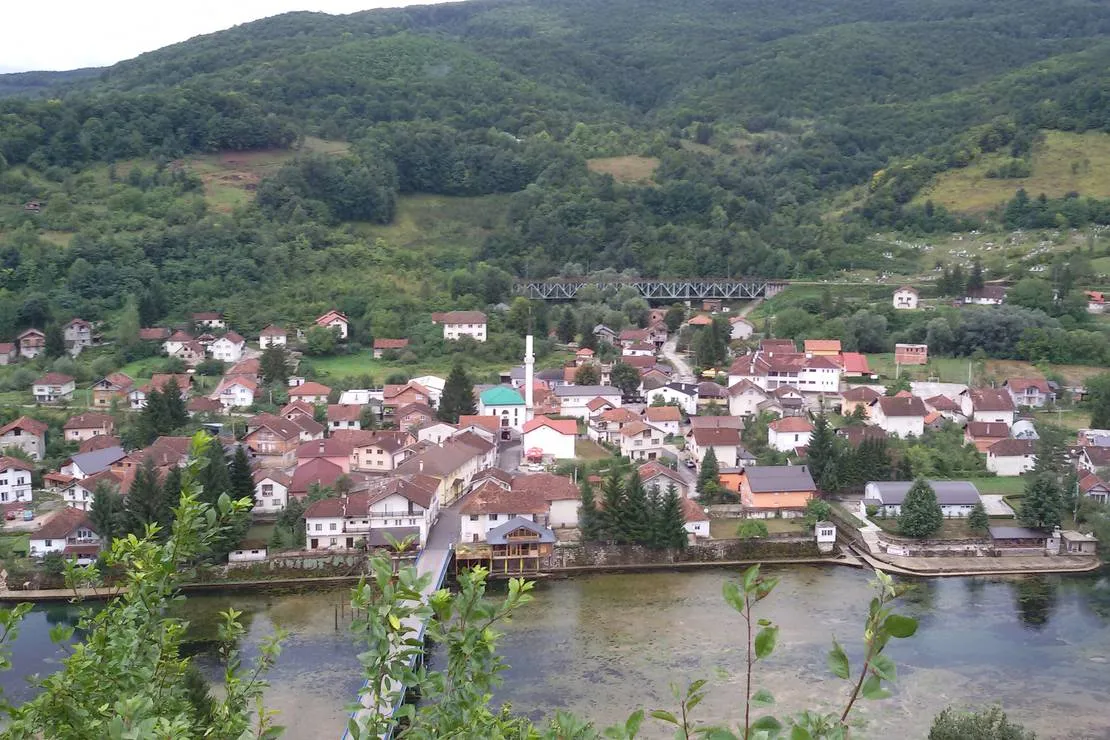 camp-buk-kulen-vakuf-bihac-qolck