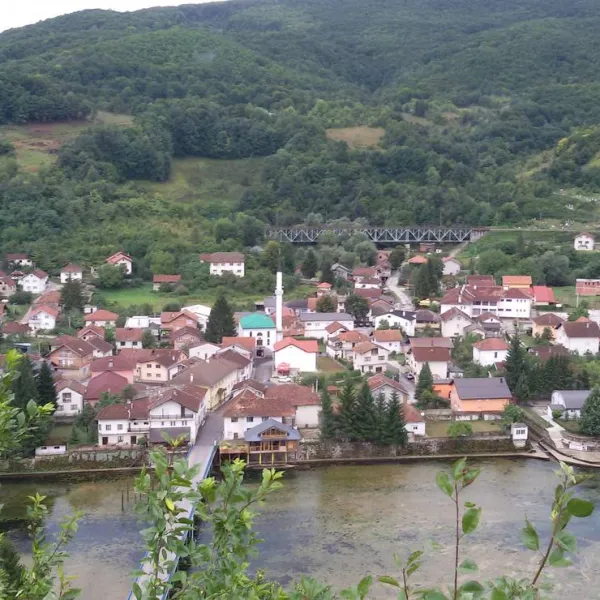 camp-buk-kulen-vakuf-bihac-qolck