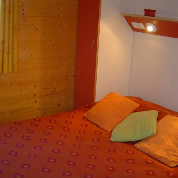 camping-a-lombre-des-oliviers-cazilhac-3ycug