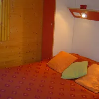 camping-a-lombre-des-oliviers-cazilhac-3ycug