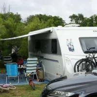 camping-a-lombre-des-oliviers-cazilhac-zwjnn