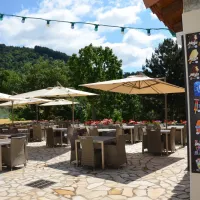 lardechois-glamping-gluiras-iypvw