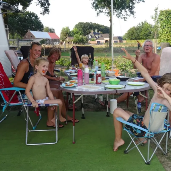 minicamping-t-brenneke-sambeek-cwvcf