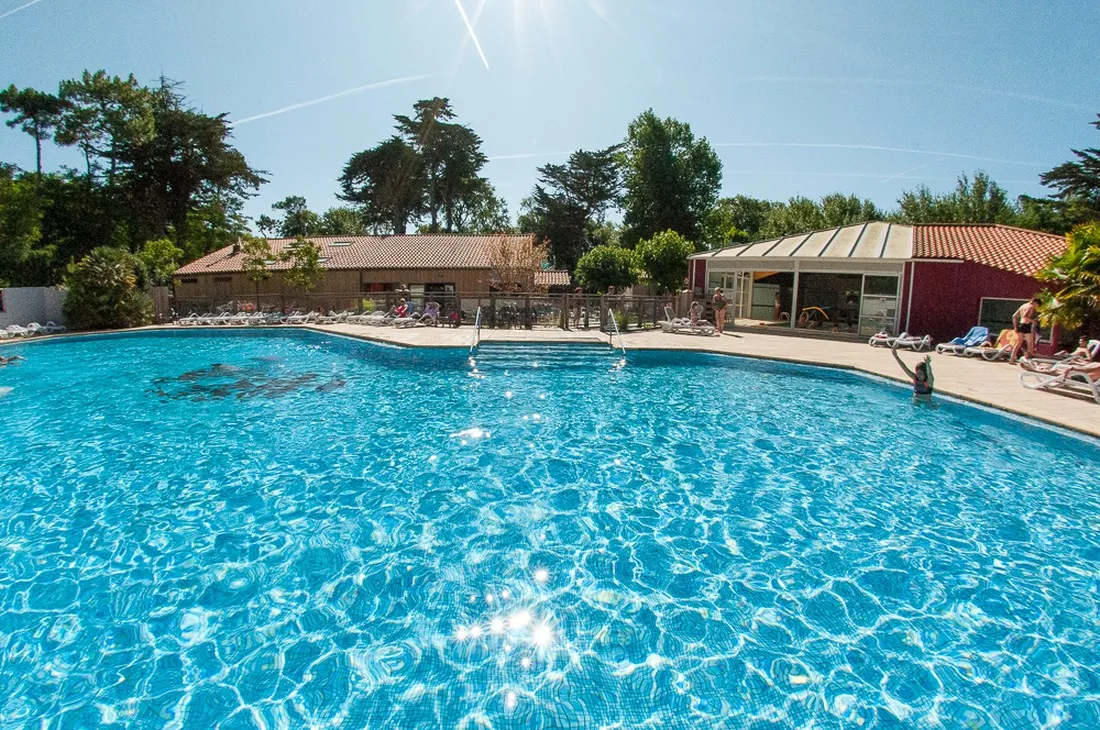 les-cypres-st-gilles-croix-de-vie-vendee-4fqhq
