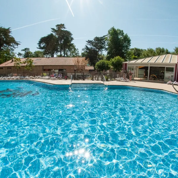 les-cypres-st-gilles-croix-de-vie-vendee-4fqhq