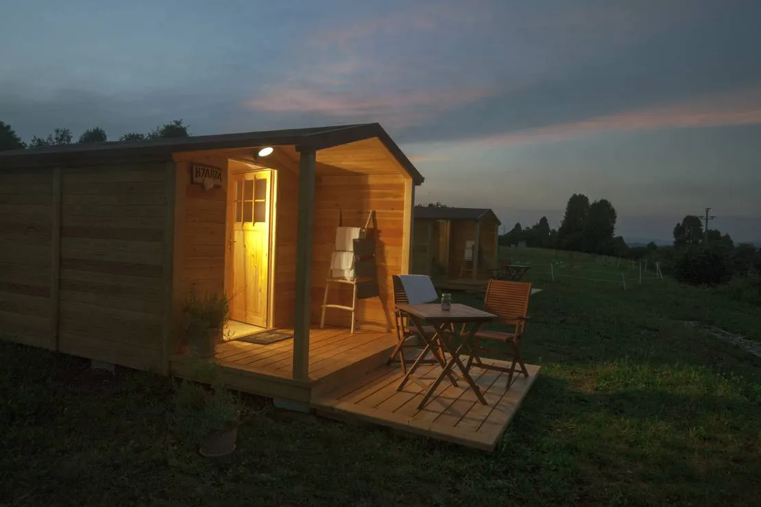camping-glamping-the-sunrise-hill-pivka-pivka-gqu1f