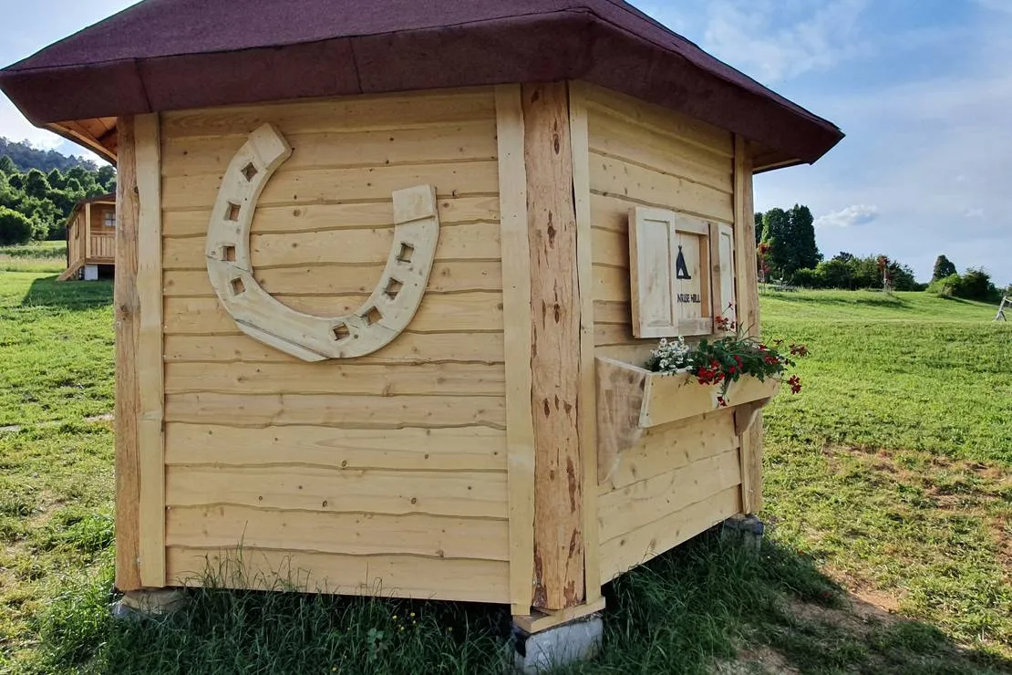 camping-glamping-the-sunrise-hill-pivka-pivka-nq7uy