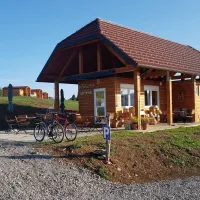 camping-glamping-the-sunrise-hill-pivka-pivka-oloih