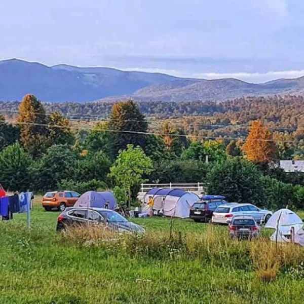 camping-glamping-the-sunrise-hill-pivka-pivka-t2i4l