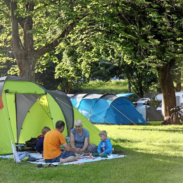camping-lorrach-drei-lander-camp-lorrach-nahe-basel-psnae