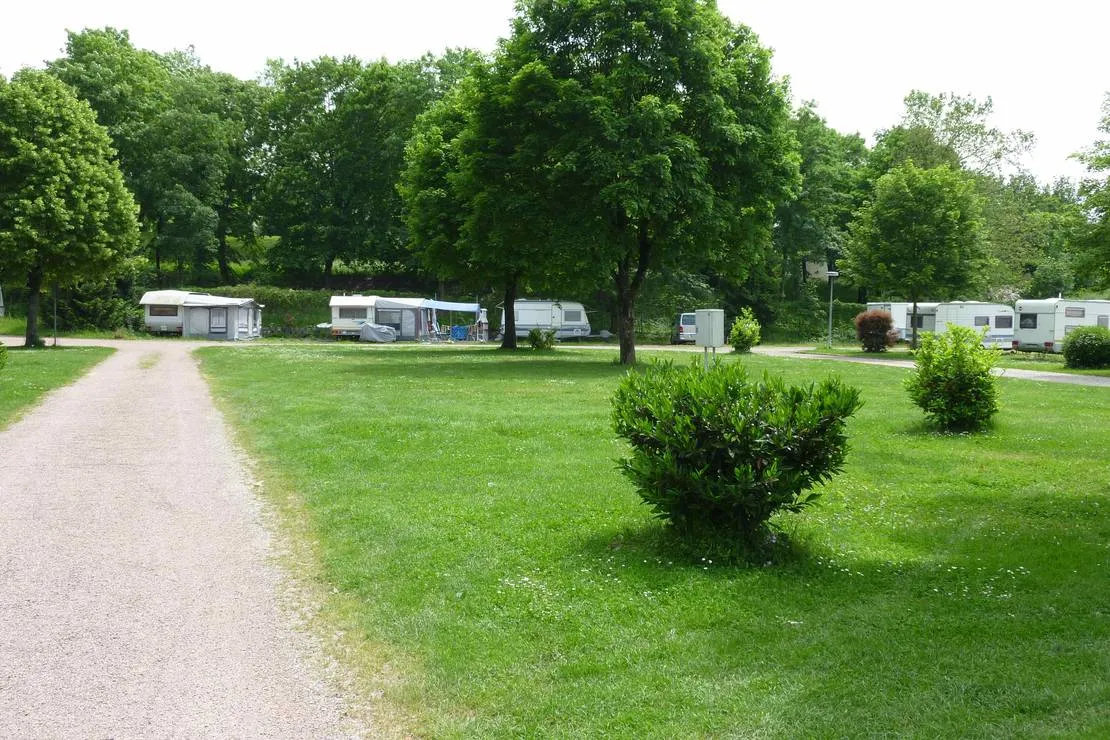 camping-lorrach-drei-lander-camp-lorrach-nahe-basel-urvmx