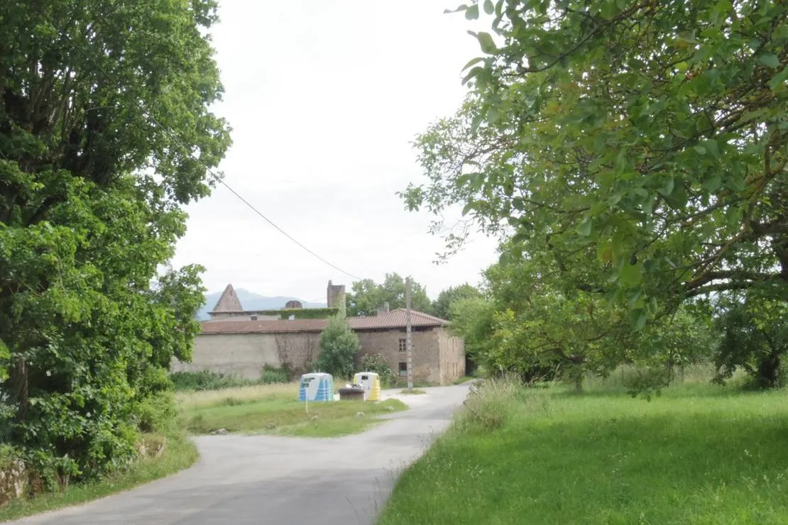 camping-les-carrets-st-bonnet-de-chavagne-5v16t