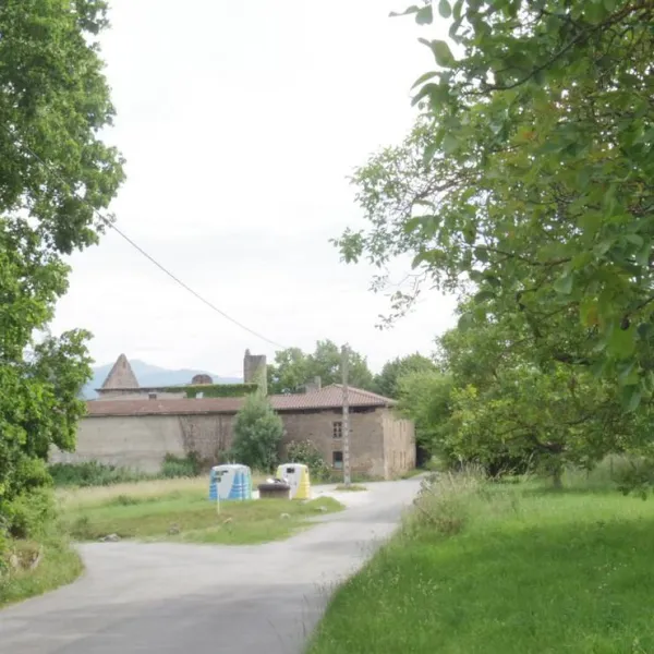camping-les-carrets-st-bonnet-de-chavagne-5v16t