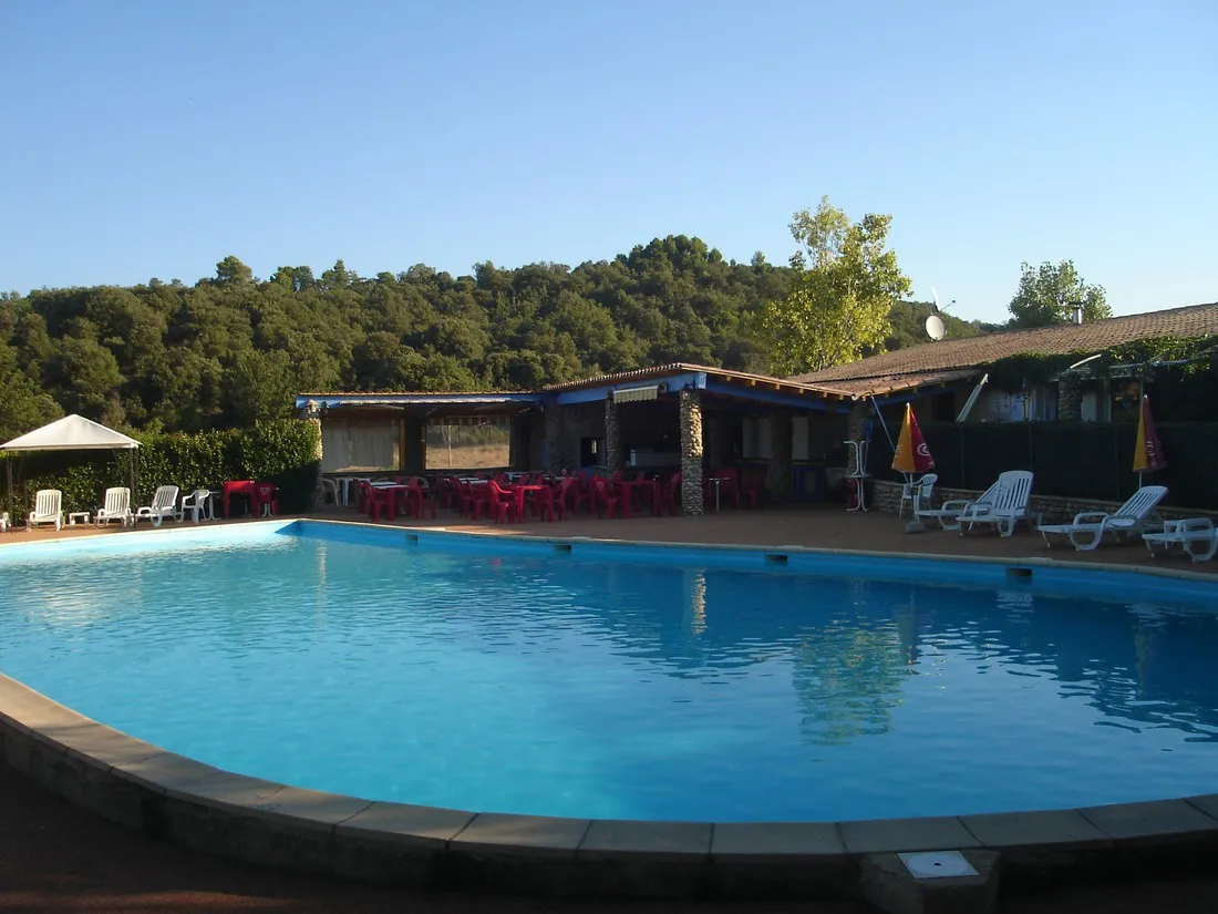 domaine-naturiste-du-petit-arlane-valensole-nhxiq