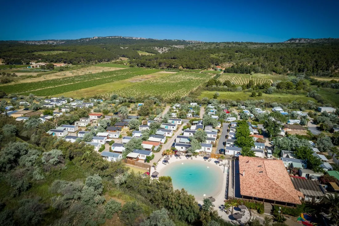 flower-camping-soleil-doc-narbonne-elmtr