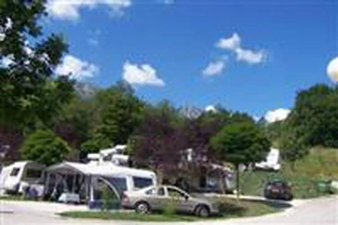 camping-municipal-les-portes-du-trieves-monestier-de-clermont-07ad9