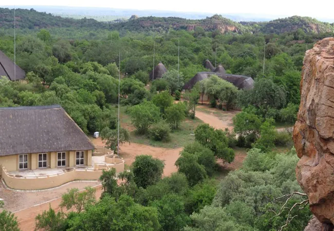awelani-lodge-east-of-masisi-pafuri-gate-entrance-to-kruger-park-1dms2