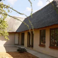 awelani-lodge-east-of-masisi-pafuri-gate-entrance-to-kruger-park-fs87l