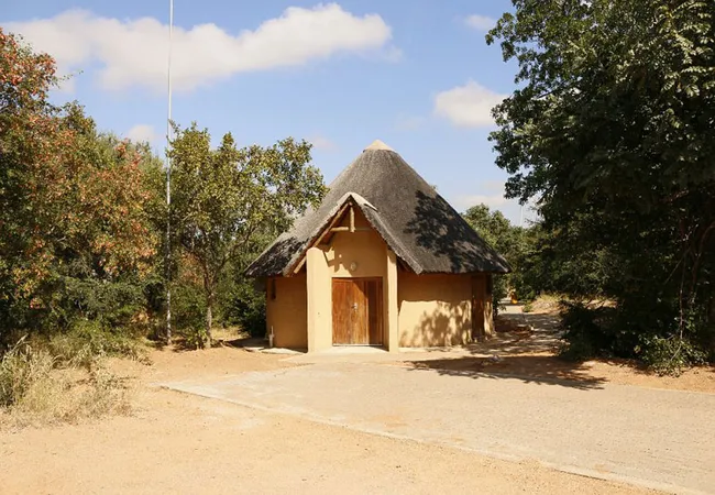 awelani-lodge-east-of-masisi-pafuri-gate-entrance-to-kruger-park-ysu6a