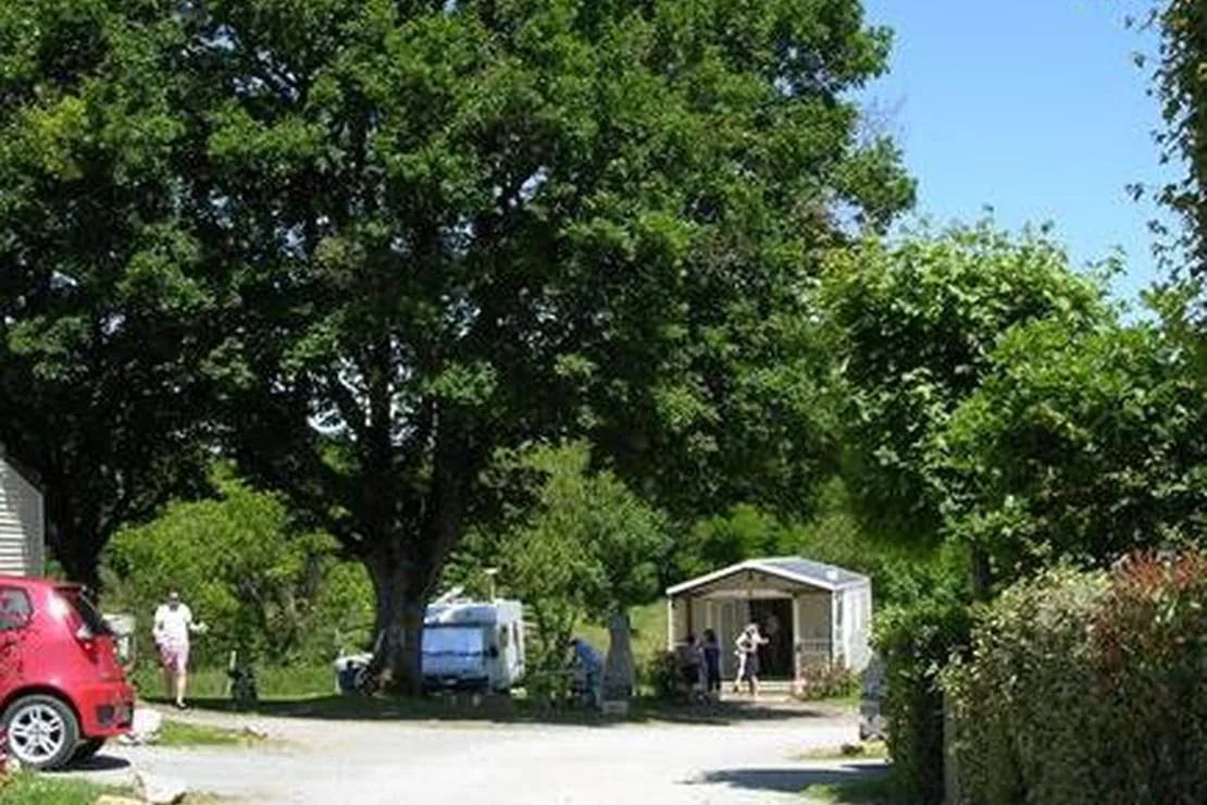 camping-lambois-mouilleron-le-captif-hn3ze