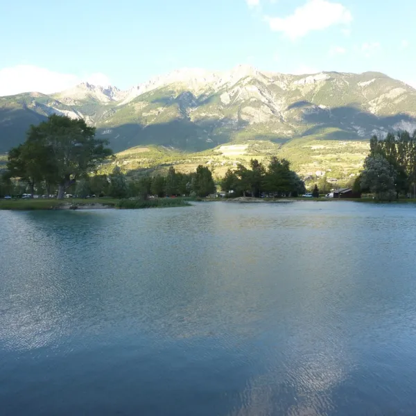 les-iscles-du-lac-guillestre-1mvht