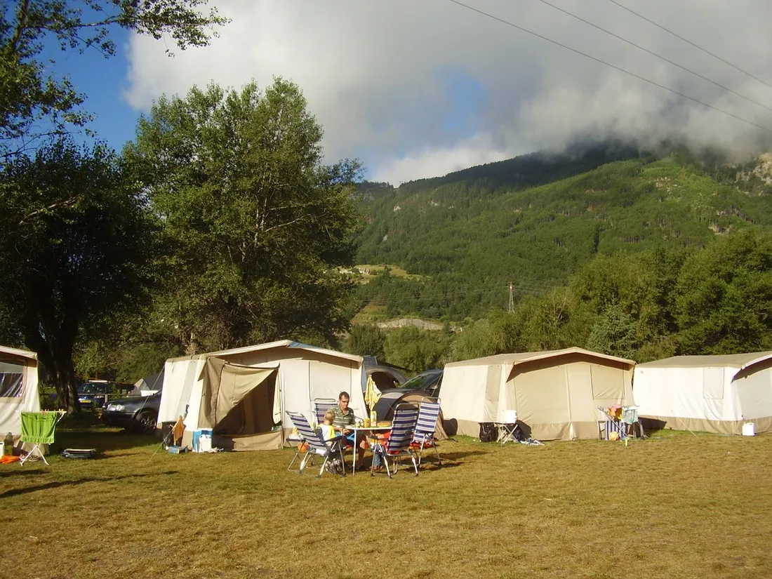 les-iscles-du-lac-guillestre-vwjml