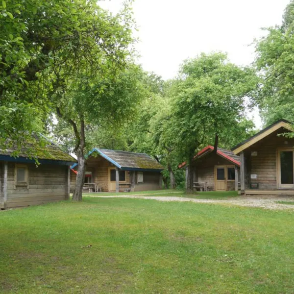 camping-obuoliu-sala-moletu-a9zy2