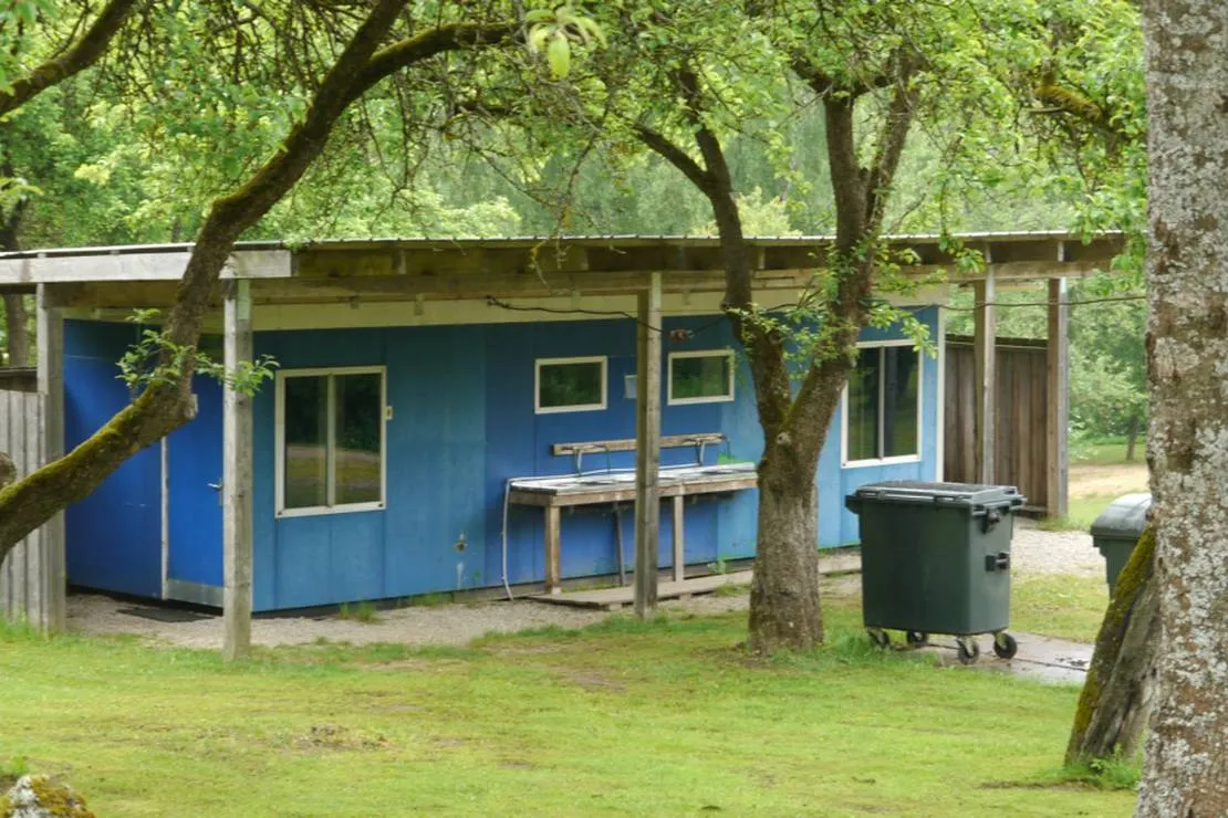 camping-obuoliu-sala-moletu-bbaq6
